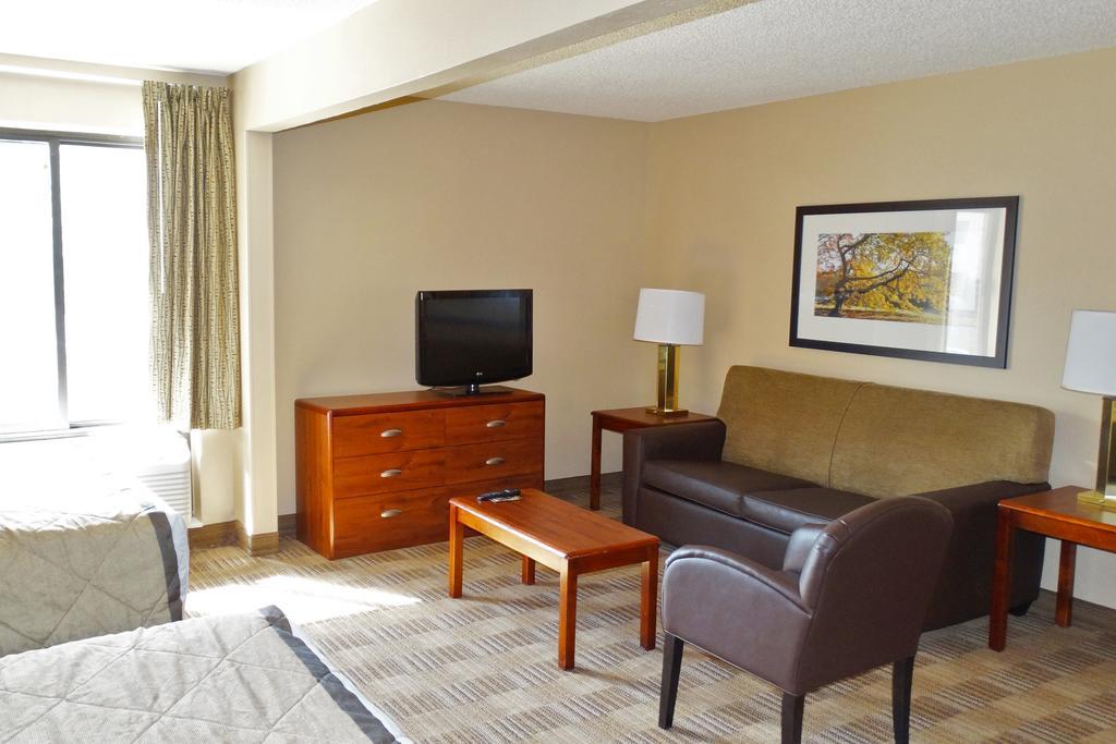 מאונט לאורל Extended Stay America Suites - Philadelphia - Mt Laurel - Pacilli Place מראה חיצוני תמונה